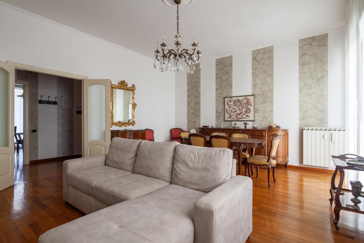 Holidays Apartment La Spezia